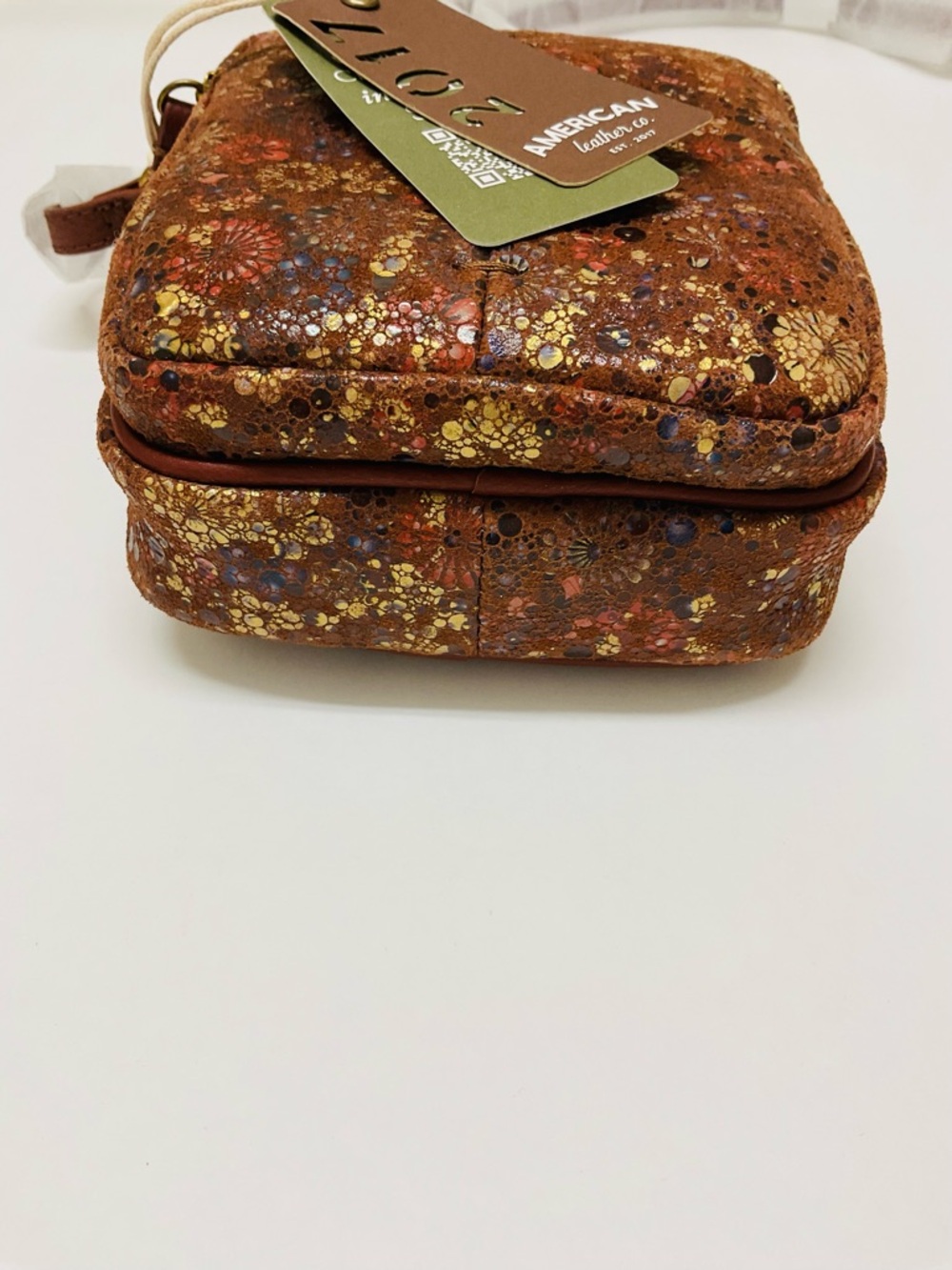 AMERICAN LEATHER CO Cleveland Mini Floral Crossbody Bag NWT - Picture 7 of 13